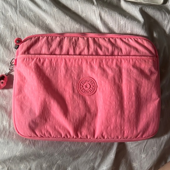 kipling laptop sleeve